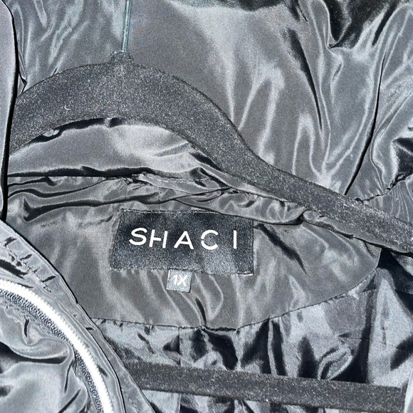 Colorblock Puffer - Picture 3 of 3